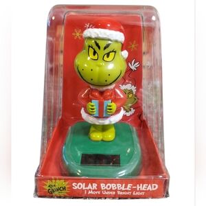 Grinch Solar Bobble Head